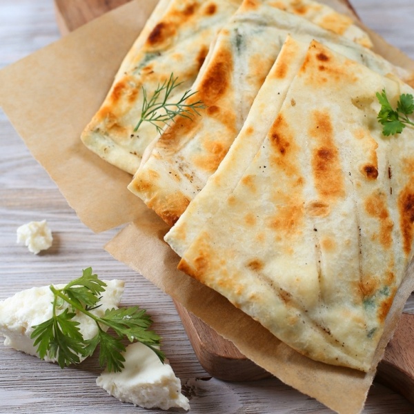Лаваш с сыром и зеленью