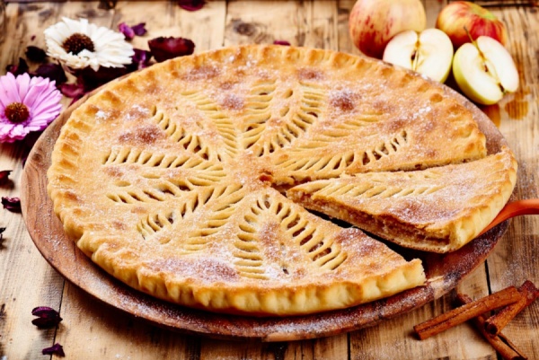 Пирог с яблоками
