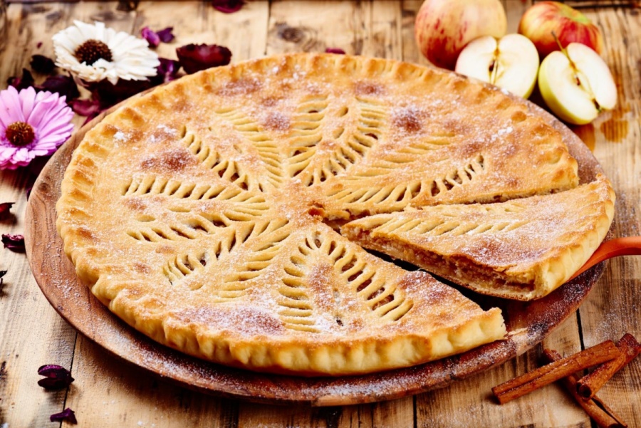 Пирог с яблоками
