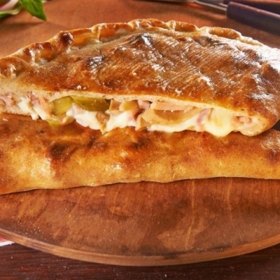 Кальцоне с курицей
