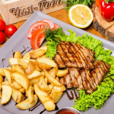 Свиные ребрышки BBQ с картофелем по-деревенски