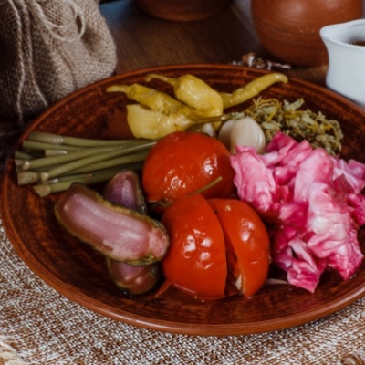 Большая тарелка солений