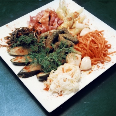 Соленья с маринованными грибочками