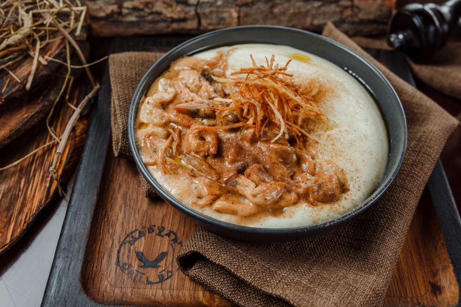 Фрикасе из цыпленка с грибами и картофельным пюре