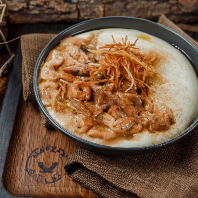 Фрикасе из цыпленка с грибами и картофельным пюре