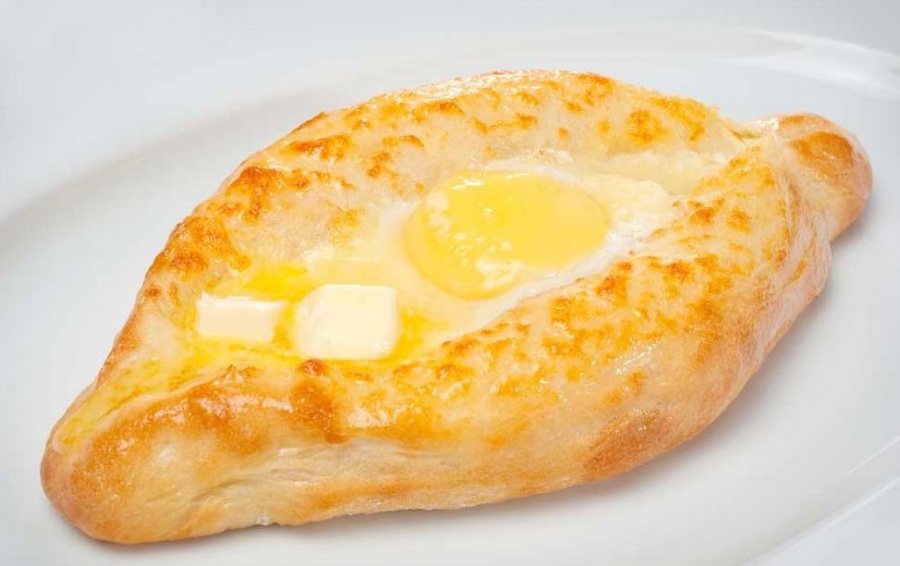 Хачапури по-аджарски