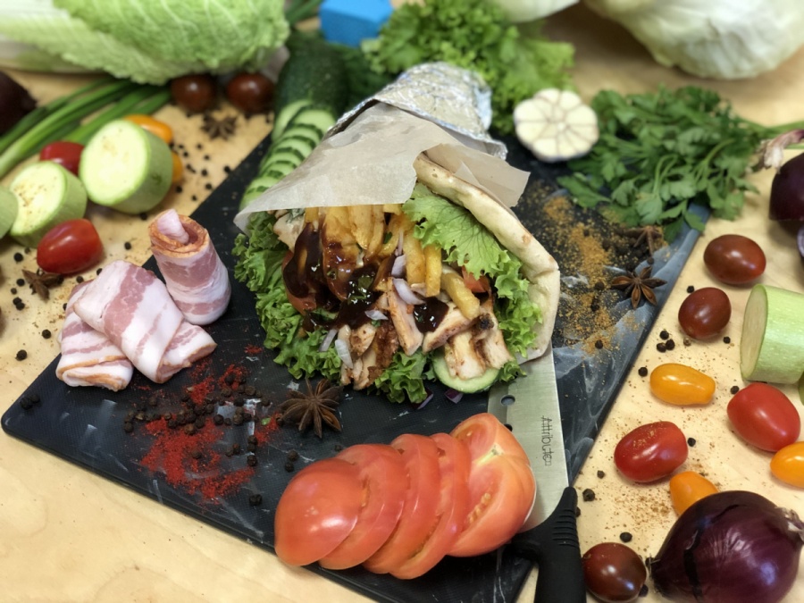 Гирос BBQ с беконом